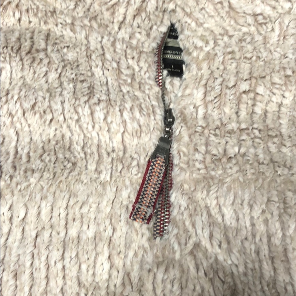 True Grit pullover - Picture 3 of 7